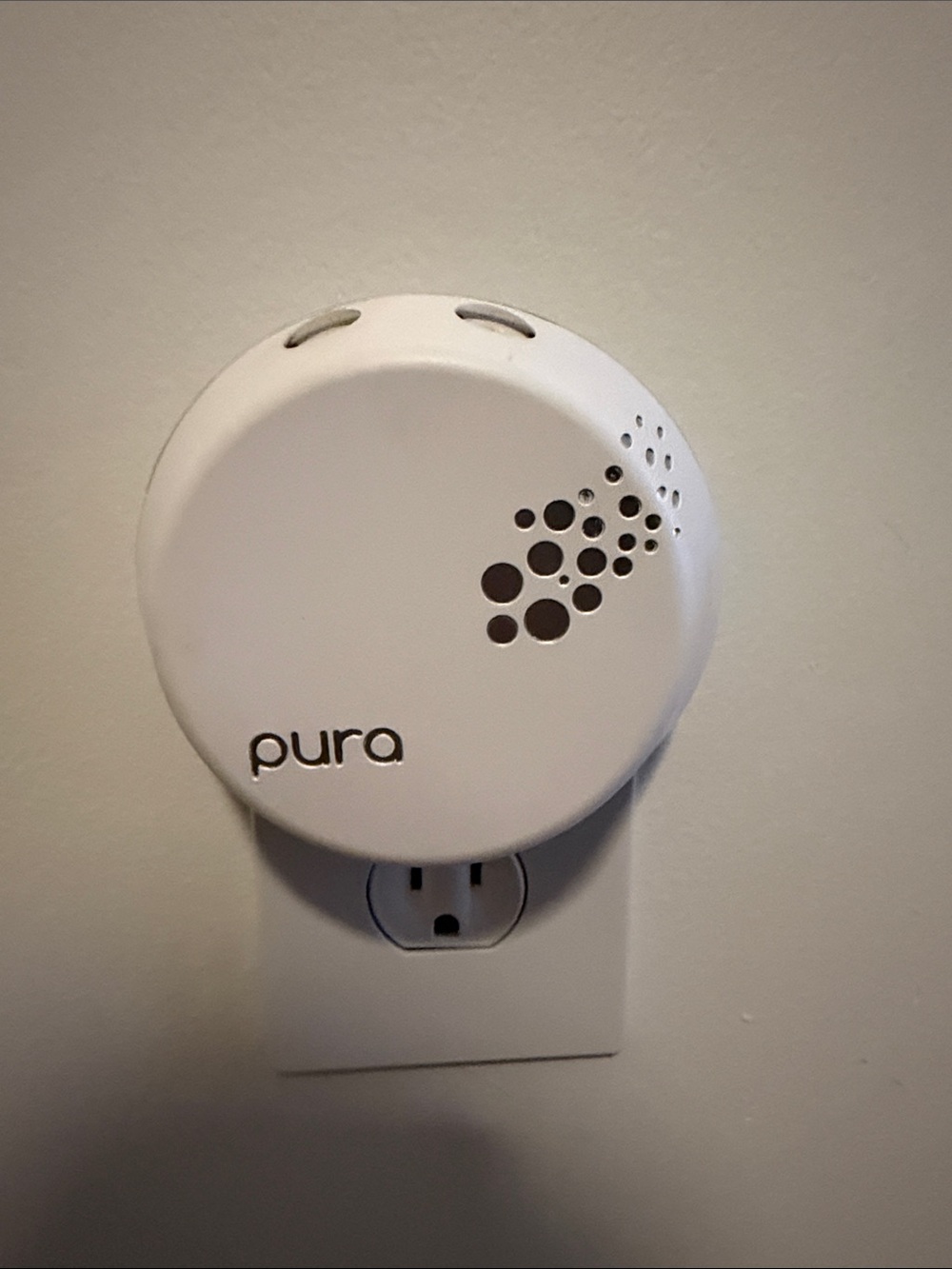 PurA White Plug-In Home Fragrance Diffuser